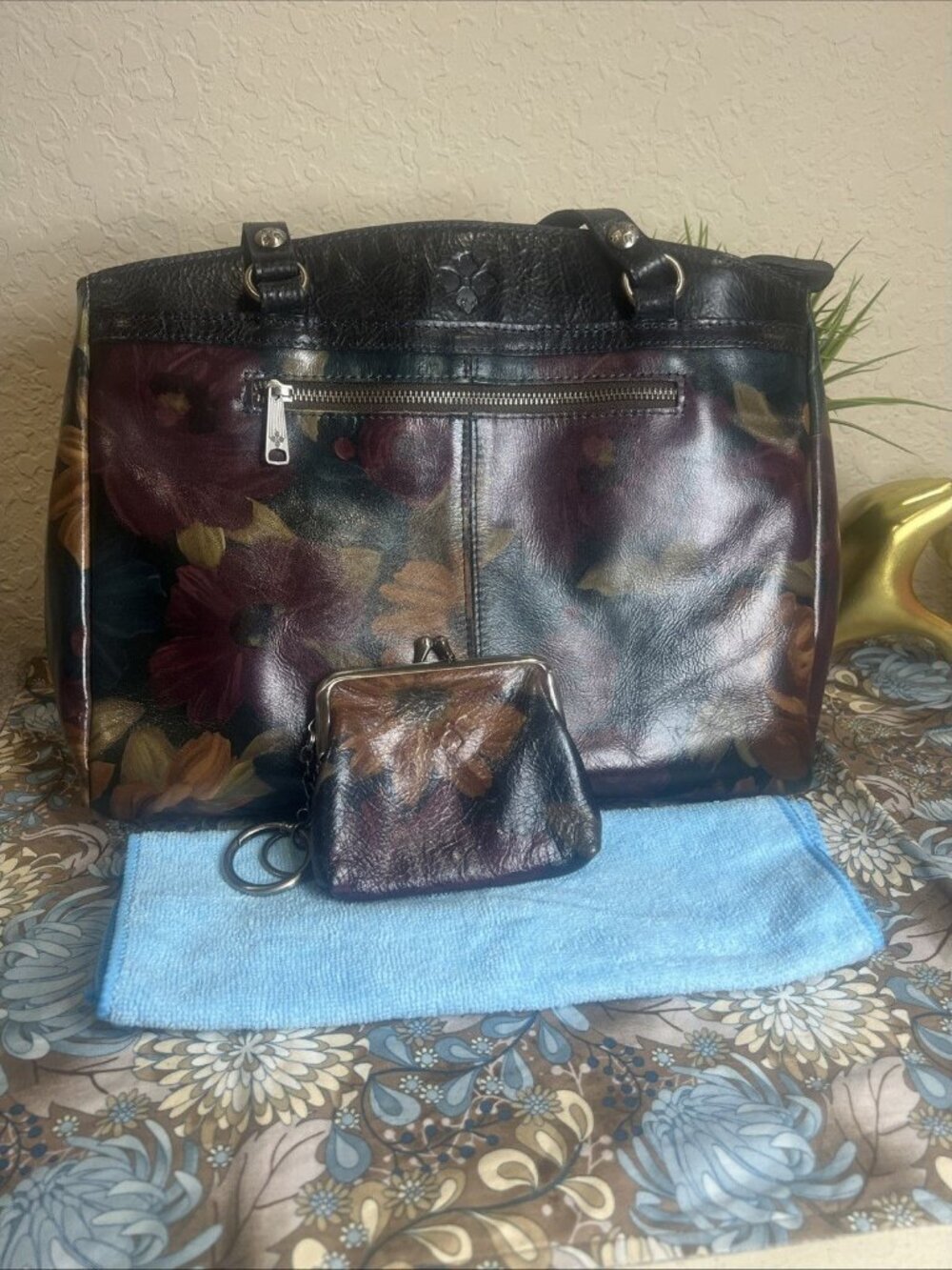 Patricia Nash Peruvian Painting Floral Leather Shoulder Handbag With Coin Purse